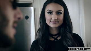 Элиза Ибарра - адвокат, аңа кирәк әгъзасы