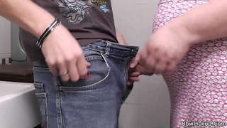 Fucked ny topline ao amin&#039;ny fat lavaka