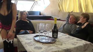 Slúžka Urobiť Všetko, Čo....