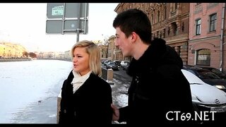 Құдіретті чувак трахает ыстық милашку