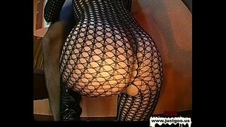 ���ெர்மன் Goo பெண்கள், தயவு செய்து, படகோட்டி எங்கள் பொண்ணு