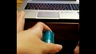 וואַטשינג פּאָרן היים אַליין מיט מיין דילדאָ...