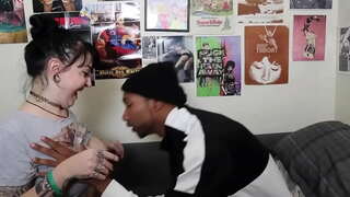 Ак шлюха кабул итә Би-би-си